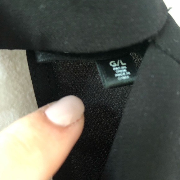 DYNAMITE BLACK COLLARED BLOUSE - Picture 4 of 5